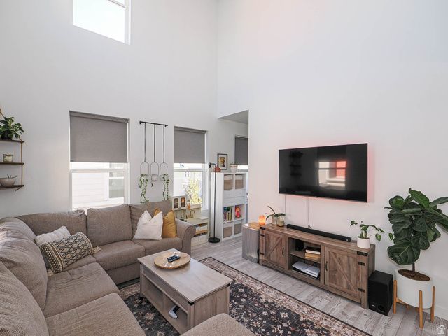 5297 W BOWSTRING WAY, South Jordan, UT 84009