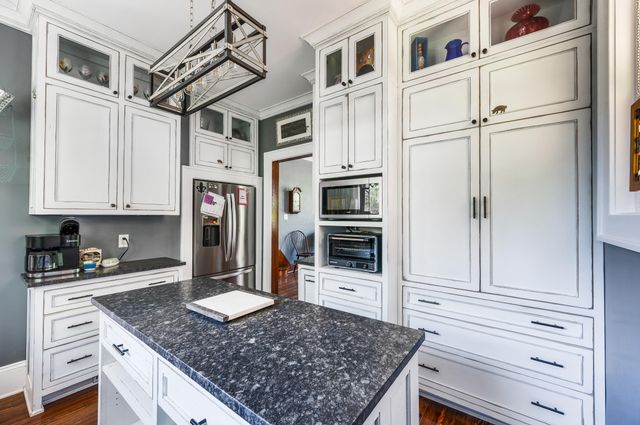 602 Mountain AVE, Bedford, VA 24523