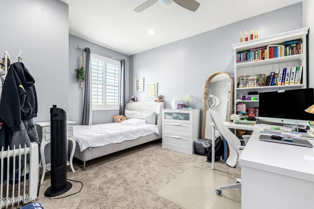 3557 E TINA Drive, Phoenix, AZ 85050