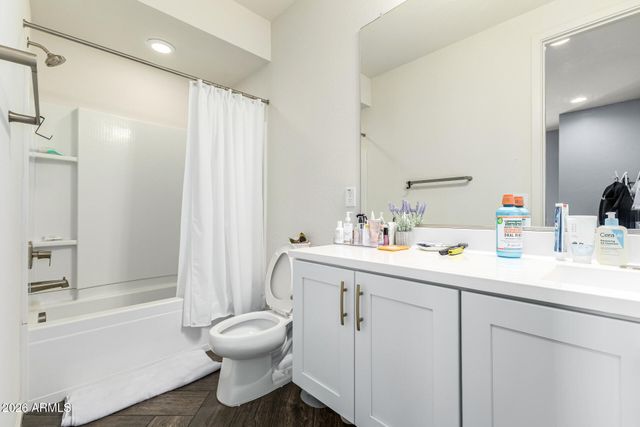 3557 E TINA Drive, Phoenix, AZ 85050