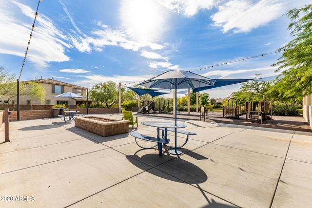 3557 E TINA Drive, Phoenix, AZ 85050