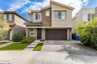 3557 E TINA Drive, Phoenix, AZ 85050