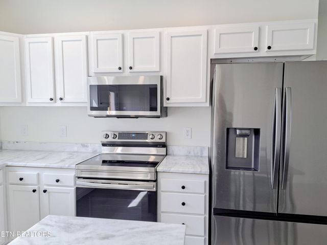 4907 Newton Rd, Crossville, TN 38572