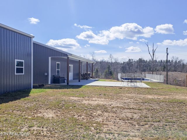 4907 Newton Rd, Crossville, TN 38572