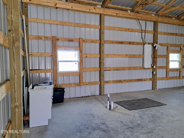 4907 Newton Rd, Crossville, TN 38572