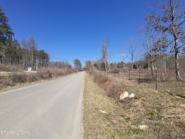 4907 Newton Rd, Crossville, TN 38572