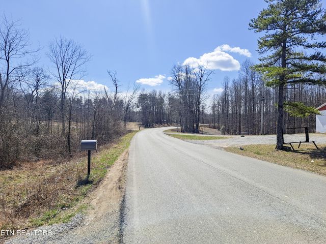 4907 Newton Rd, Crossville, TN 38572