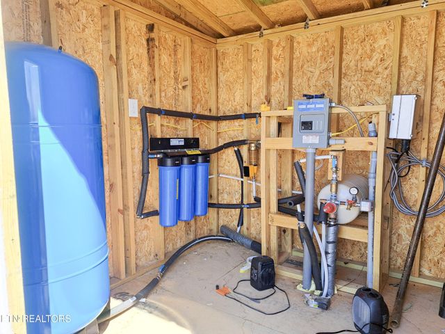 4907 Newton Rd, Crossville, TN 38572