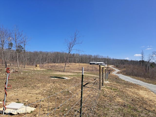 4907 Newton Rd, Crossville, TN 38572