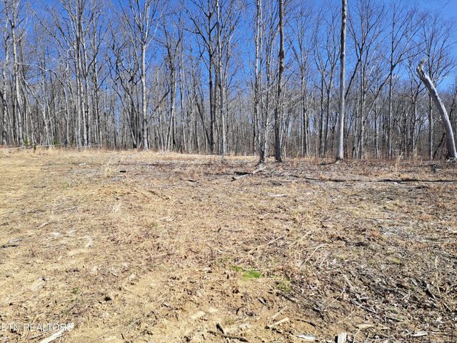 4907 Newton Rd, Crossville, TN 38572