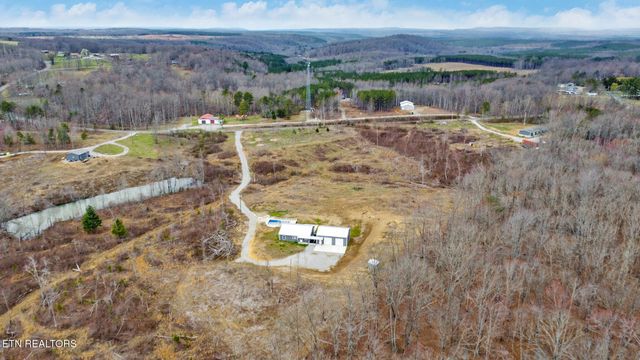 4907 Newton Rd, Crossville, TN 38572