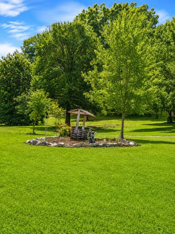 311 Downs Rd, Cumberland City, TN 37050