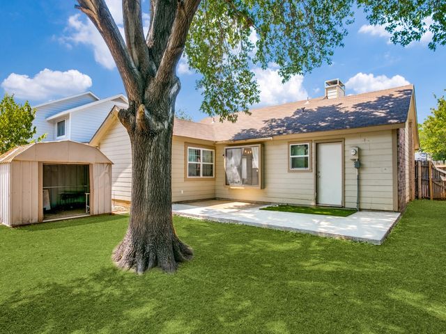 4612 Waterway Drive N, Fort Worth, TX 76137