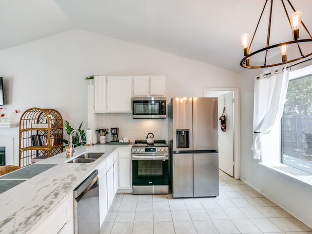 4612 Waterway Drive N, Fort Worth, TX 76137