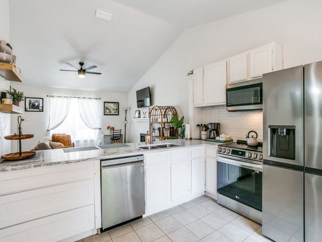 4612 Waterway Drive N, Fort Worth, TX 76137