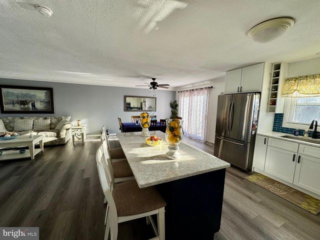 38 COVINGTON DR, Shrewsbury, PA 17361