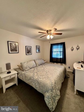 38 COVINGTON DR, Shrewsbury, PA 17361