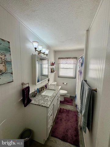 38 COVINGTON DR, Shrewsbury, PA 17361