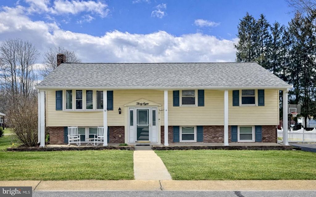 38 COVINGTON DR, Shrewsbury, PA 17361