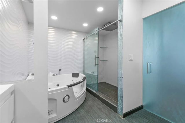 10533 Samoa Avenue, Tujunga, CA 91042