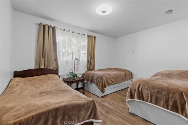 10533 Samoa Avenue, Tujunga, CA 91042