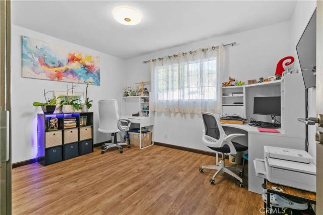 10533 Samoa Avenue, Tujunga, CA 91042