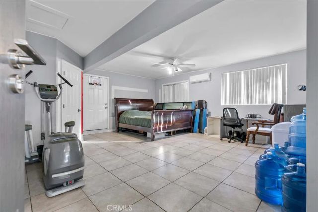 10533 Samoa Avenue, Tujunga, CA 91042