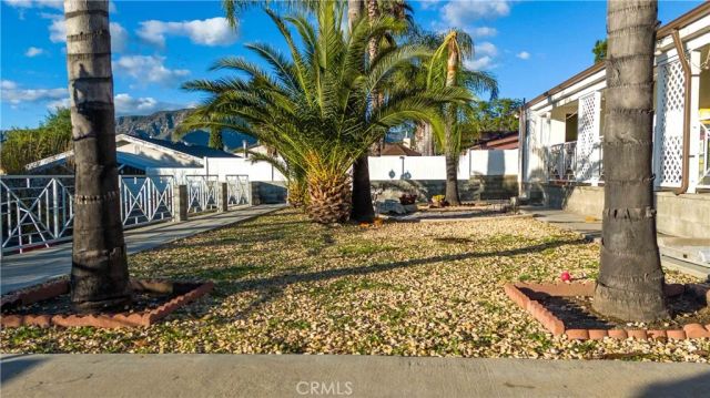 10533 Samoa Avenue, Tujunga, CA 91042