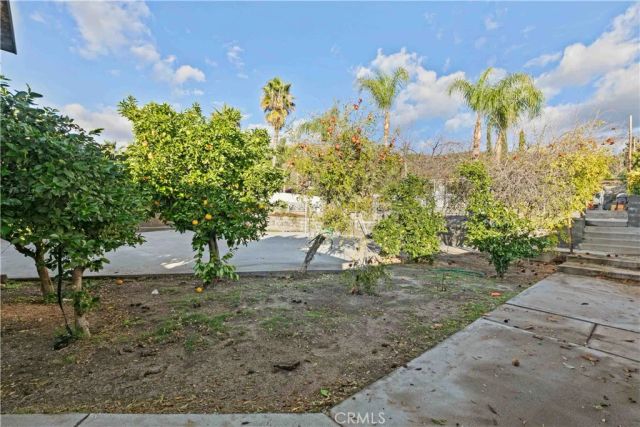 10533 Samoa Avenue, Tujunga, CA 91042