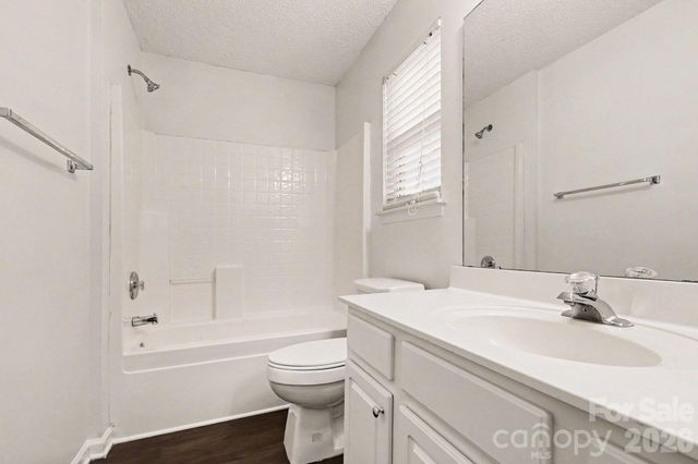 3923 E Cedar Hill Drive, Charlotte, NC 28273