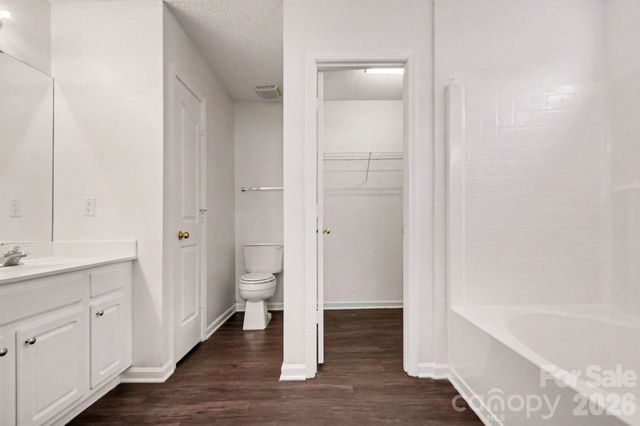 3923 E Cedar Hill Drive, Charlotte, NC 28273