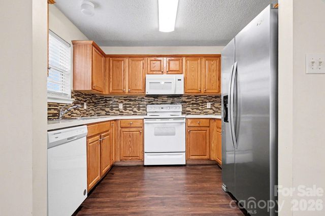 3923 E Cedar Hill Drive, Charlotte, NC 28273