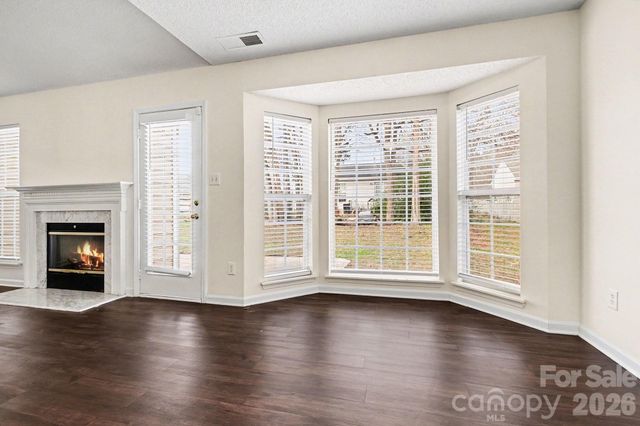 3923 E Cedar Hill Drive, Charlotte, NC 28273