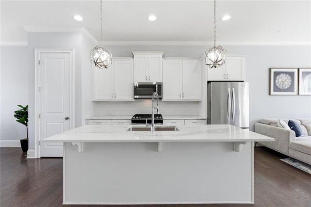 10196 Windalier Way, Roswell, GA 30076
