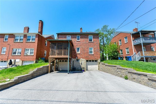 1060 E Linden Avenue, Richmond Heights, MO 63117