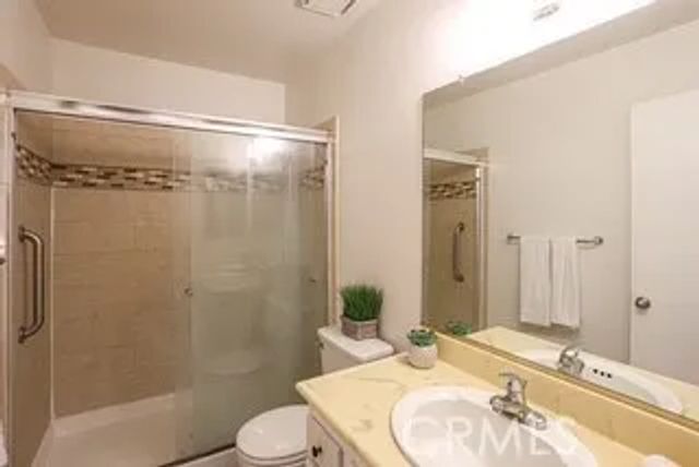 1671 E Kingsley B, Pomona, CA 91767