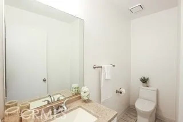 1671 E Kingsley B, Pomona, CA 91767