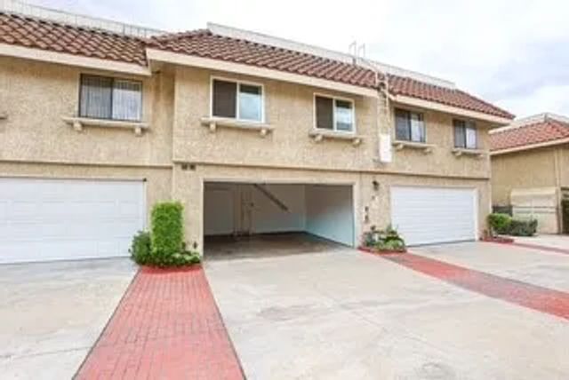 1671 E Kingsley B, Pomona, CA 91767