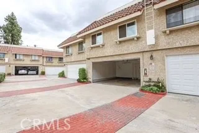 1671 E Kingsley B, Pomona, CA 91767