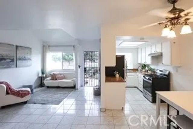 1671 E Kingsley B, Pomona, CA 91767