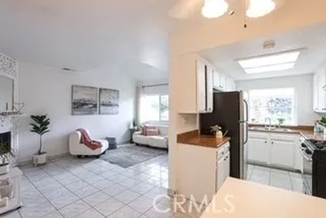 1671 E Kingsley B, Pomona, CA 91767
