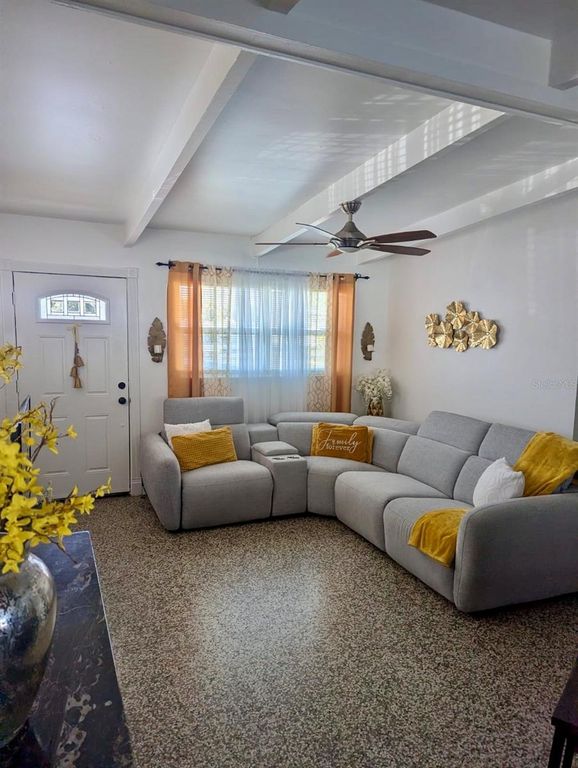 Image 20 of property listing at 7702 PATRICIAN PLACE, Tampa, FL 33619