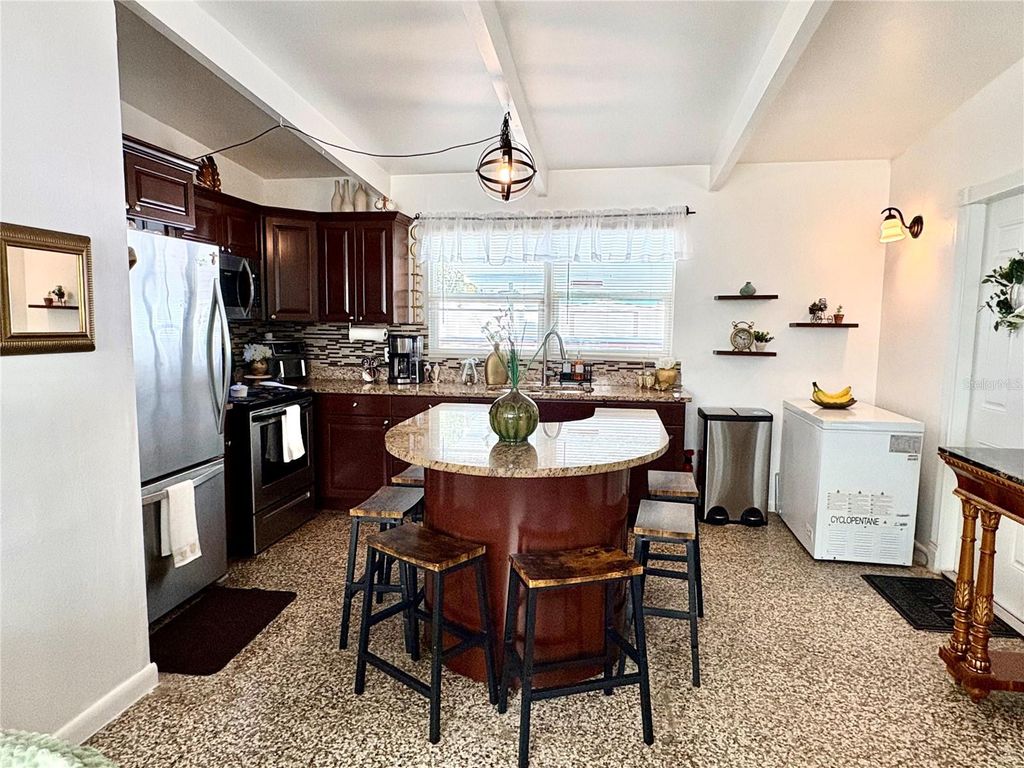 Image 38 of property listing at 7702 PATRICIAN PLACE, Tampa, FL 33619