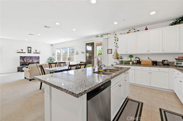 2832 E Howlett, Ontario, CA 91762