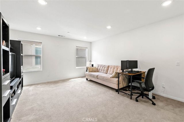 2832 E Howlett, Ontario, CA 91762