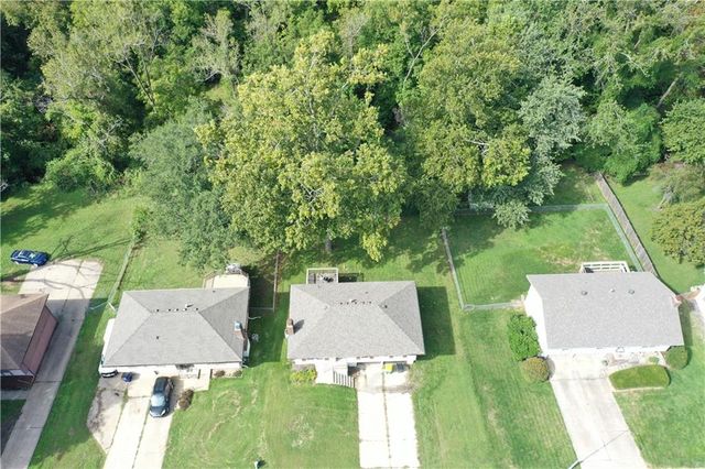6116 N Broadway Street, Gladstone, MO 64118