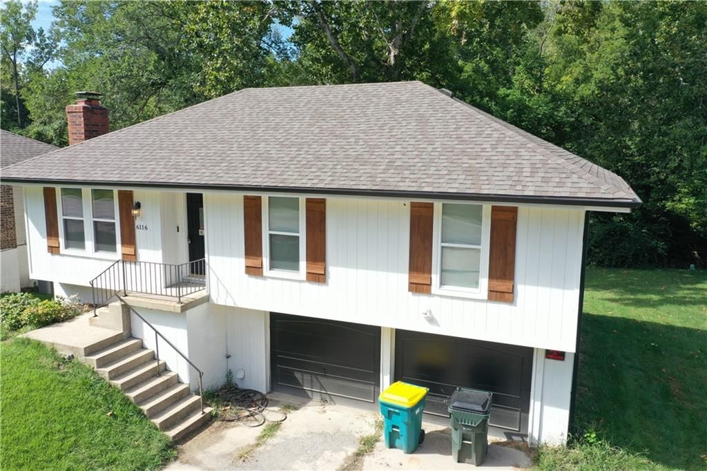 6116 N Broadway Street, Gladstone, MO 64118