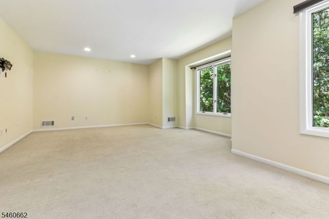 28 Raven Dr, Morris Twp., NJ 07960