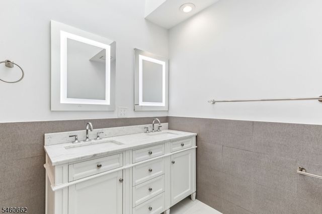 28 Raven Dr, Morris Twp., NJ 07960