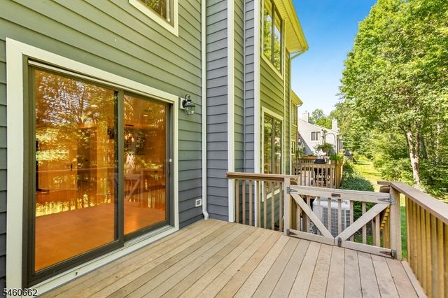28 Raven Dr, Morris Twp., NJ 07960